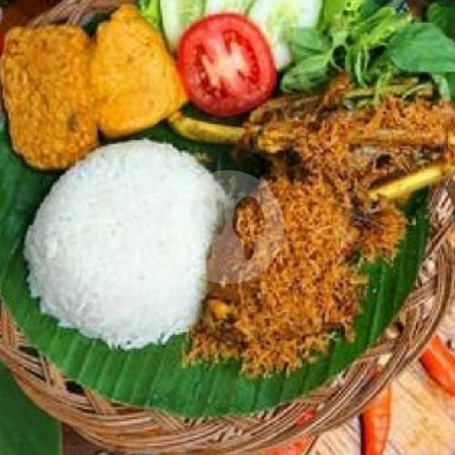 Nasi Bebek Serundeng